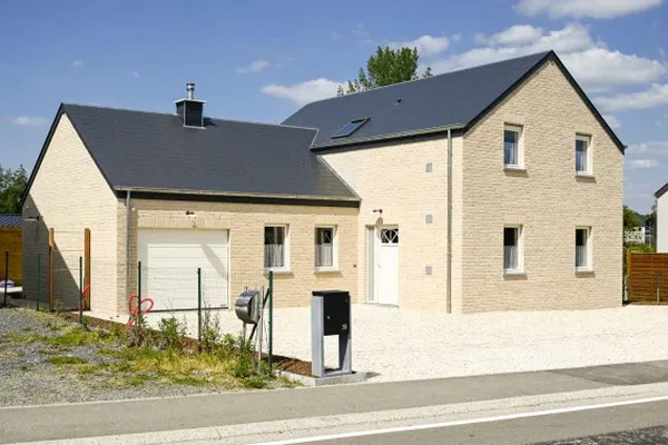 Maison Mme & Mr S. à Léglise